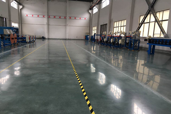 上海千一通讯设备——迪乐堡旧地面翻新改造