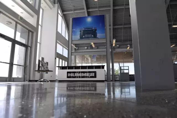 悍马4S展厅地面——迪乐堡致密钢化地坪